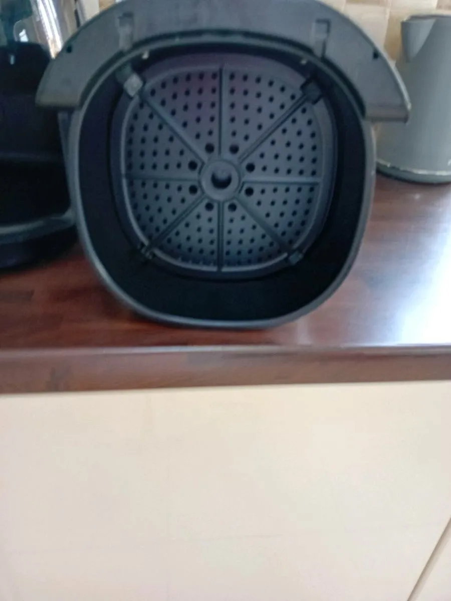 DAEWOO AIR FRYER 4 LITRES AS NEW - Image 2