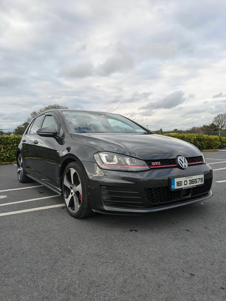 Volkswagen Golf 2016 - Image 1