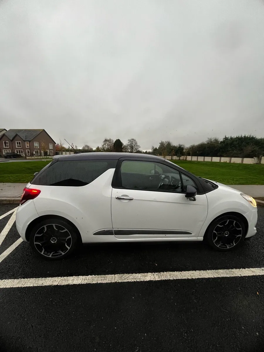 2015 Citroën DS3 - Image 2