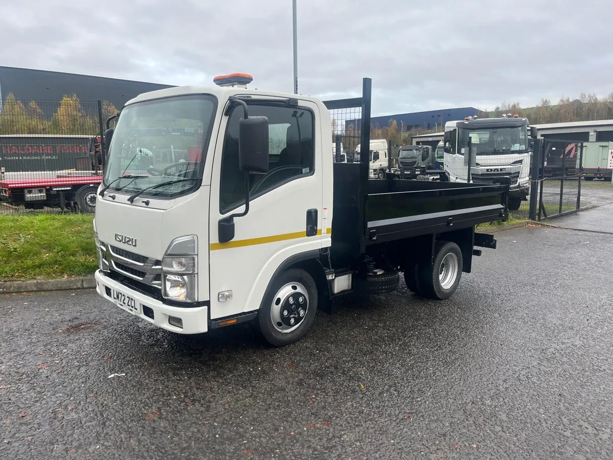 2022 ISUZU TIPPER - Image 1