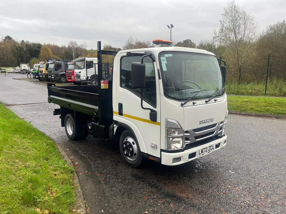 2022 ISUZU TIPPER - Image 3