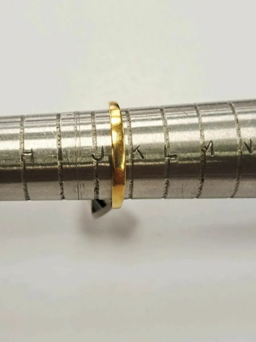 18K Dia. And Shappire Ring 18Ct - Image 3