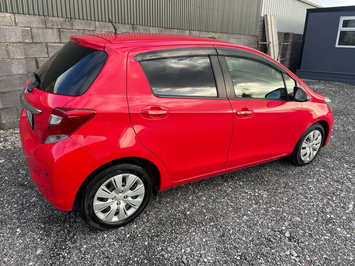 Toyota vitz - Image 3