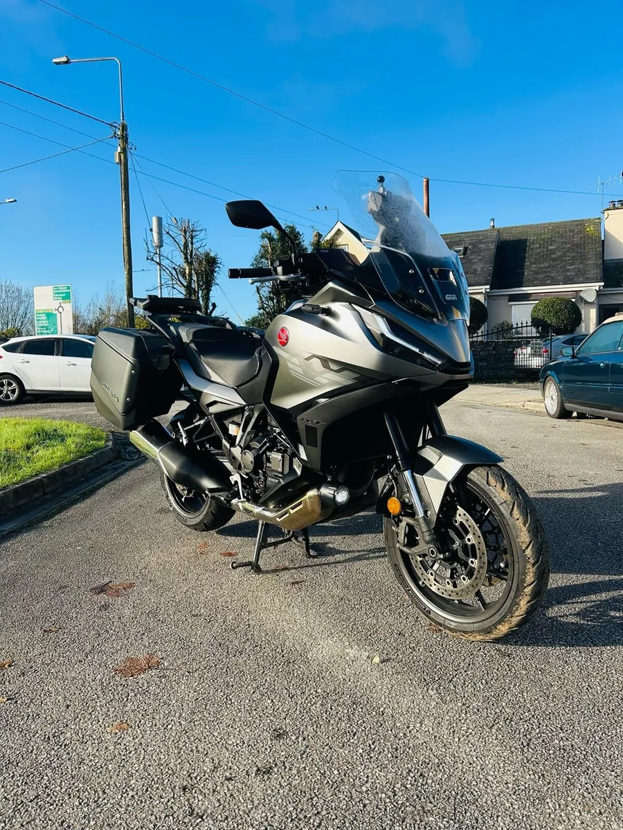 Honda NT 1100 DCT - Image 1