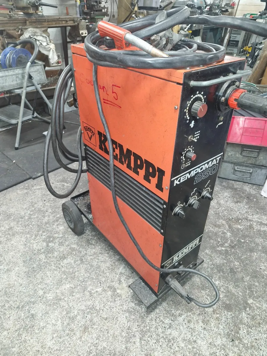 Mig welder - Image 2