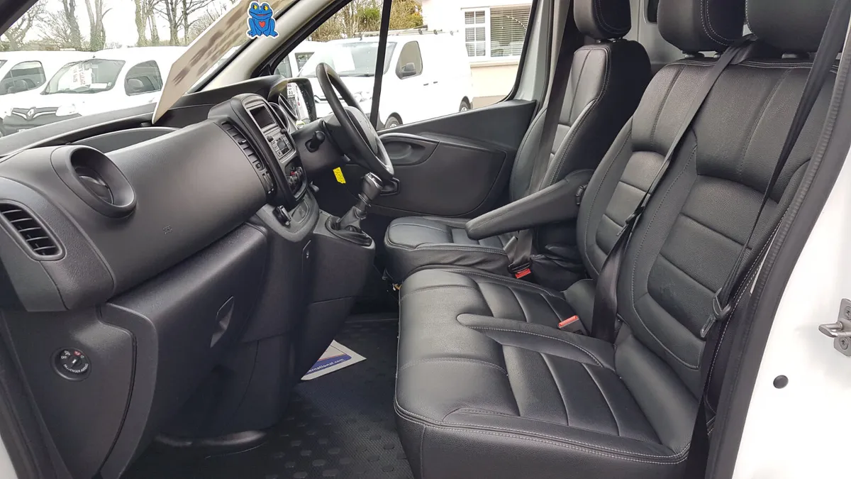 Renault Trafic 192D SWB NEW MODEL 2.0LT 57KM VAT - Image 4