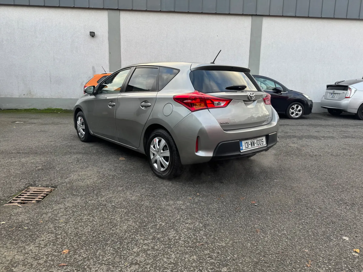 Toyota Auris 2013 Petrol - Image 4