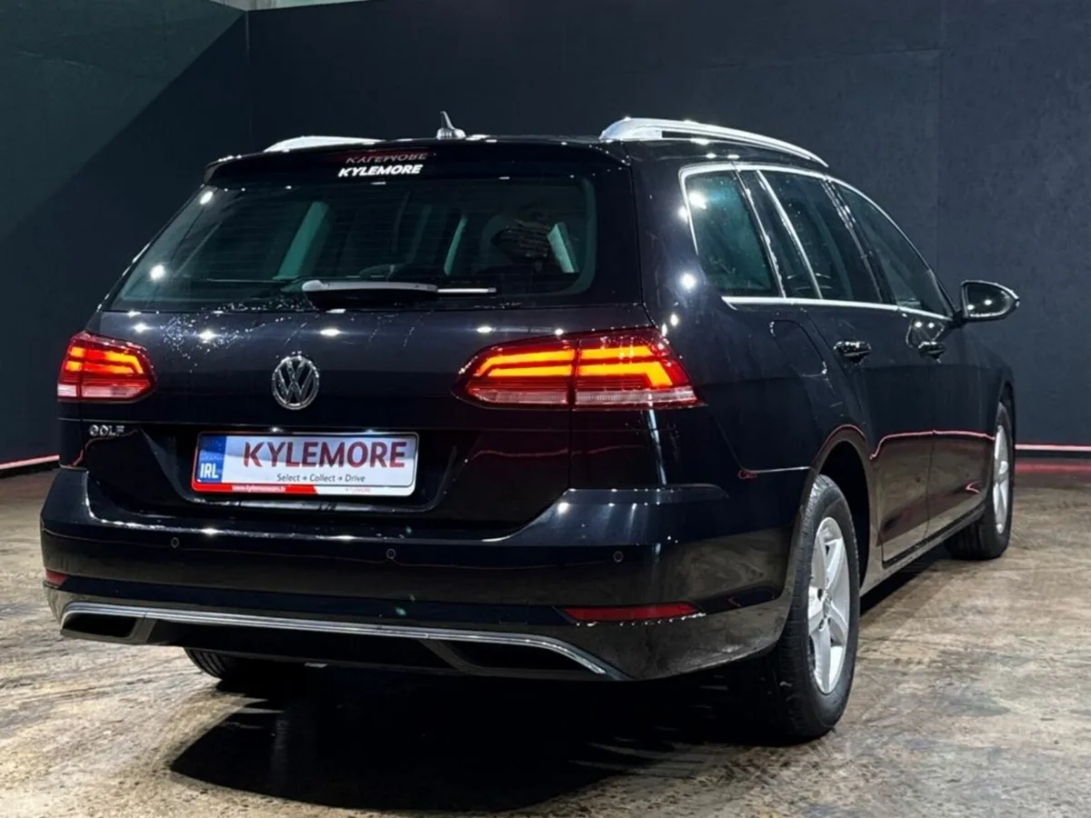 Volkswagen Golf AUTOMATIC 1.2 TSI - CRUISE CONTROL - Image 4