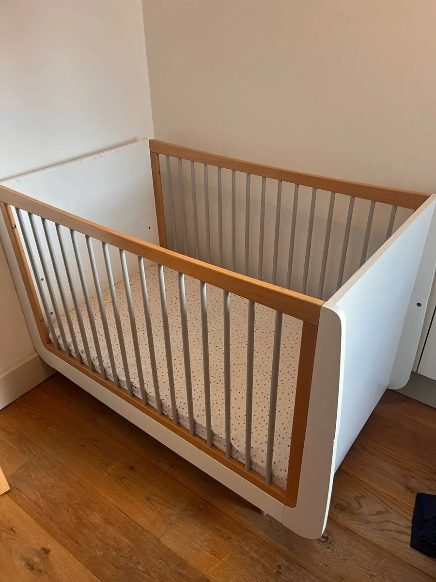 Snuzkot Scandi cot bed