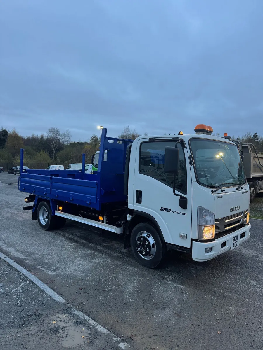 2021 ISUZU 7.5 TON TIPPER - Image 2