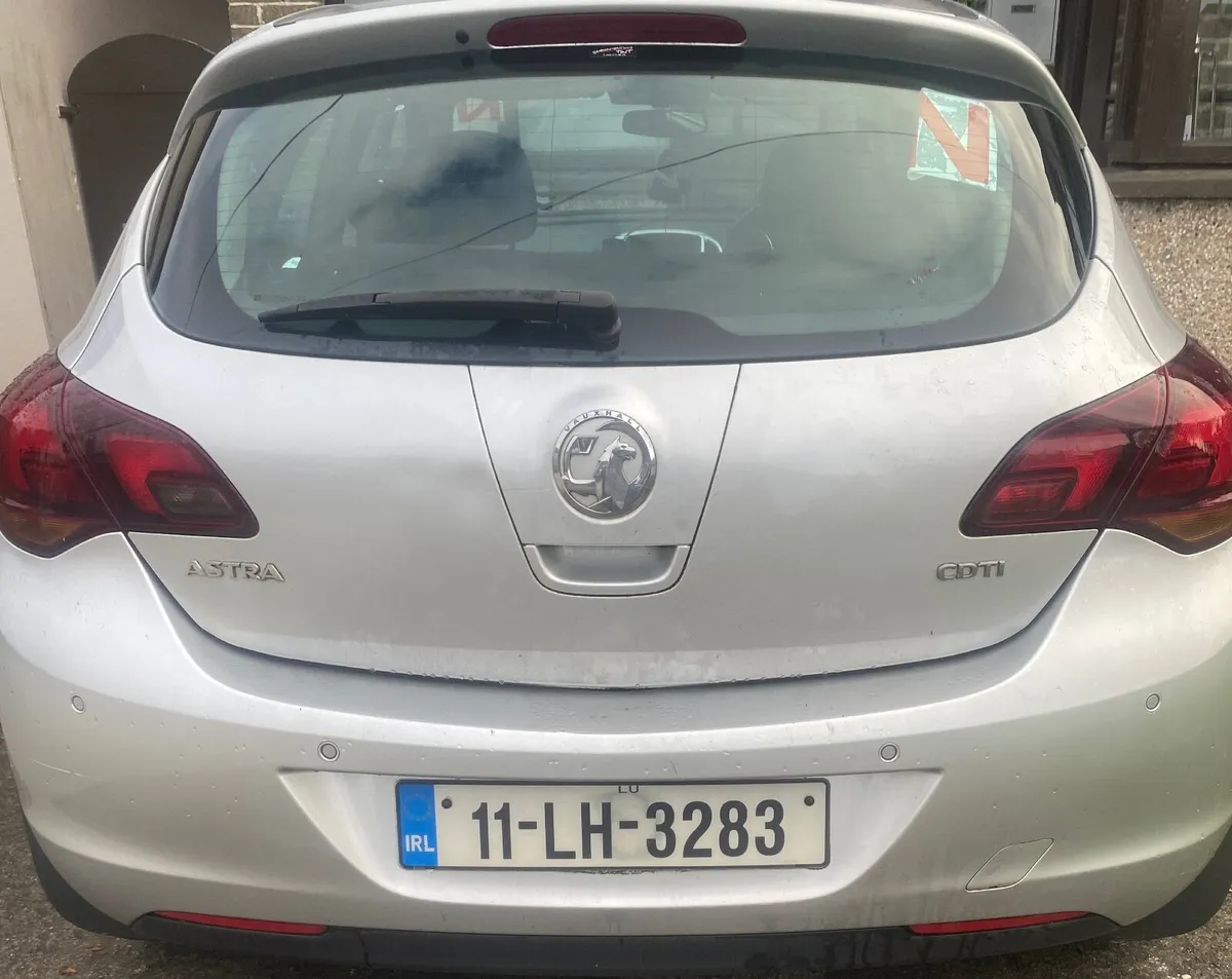 Vauxhall Astra 2011 - Image 1