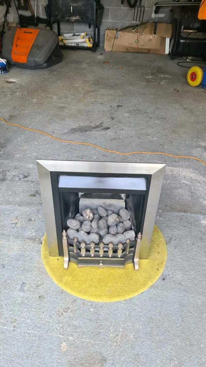 Gas fire - Image 1