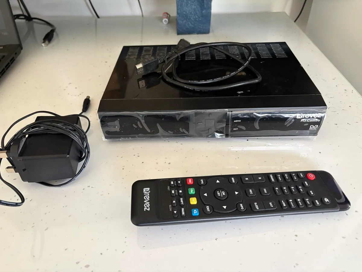 Revez Combo M3 - Saorview / satellite box - Image 1