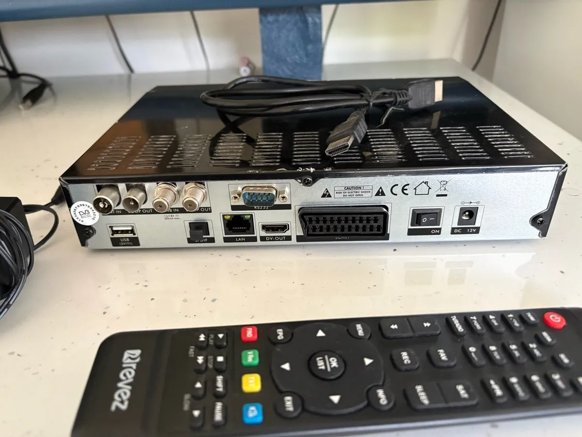 Revez Combo M3 - Saorview / satellite box - Image 2