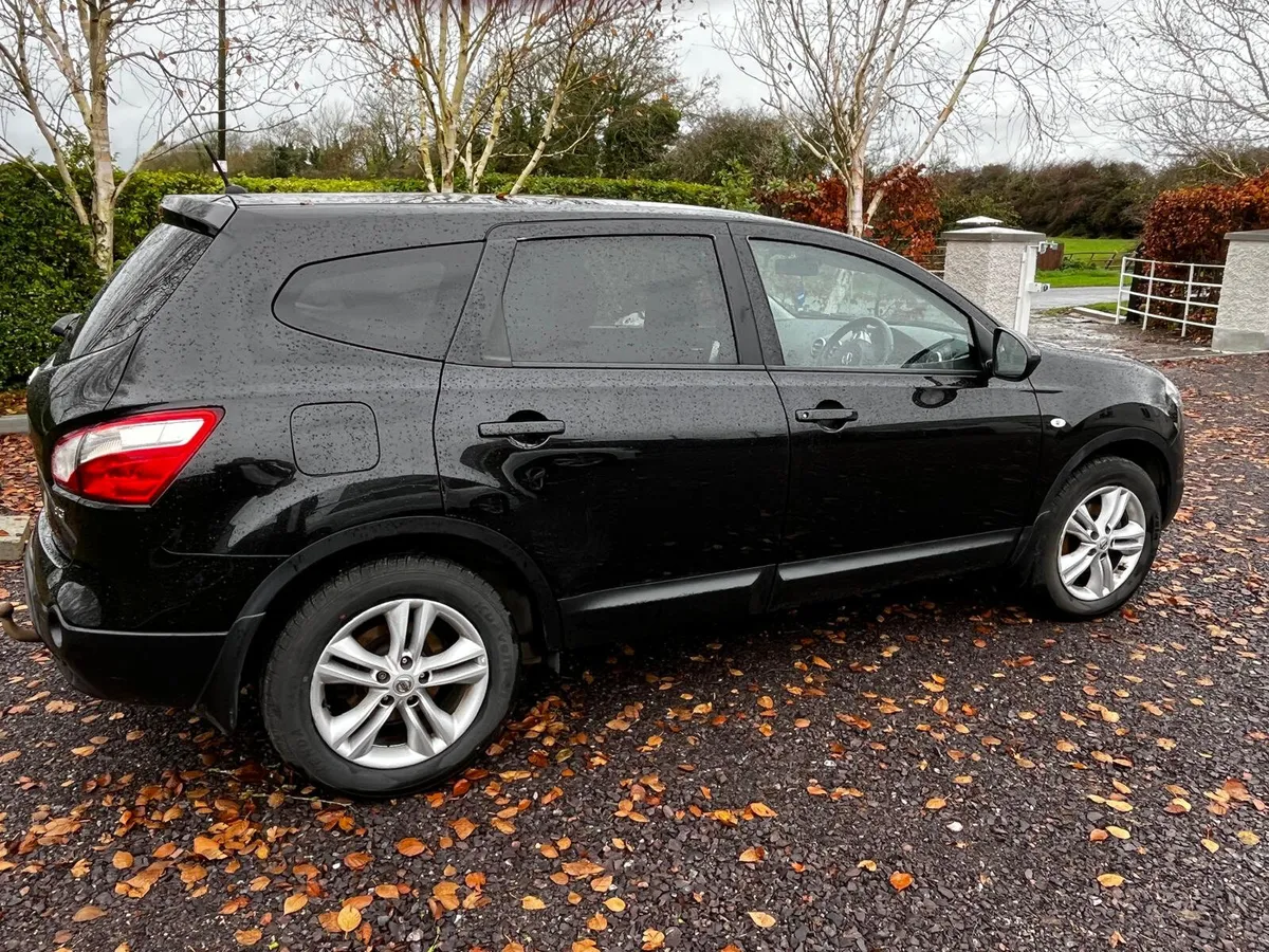 Nissan Qashqai +2 1.5 dXE Full Pan Roof - Image 4
