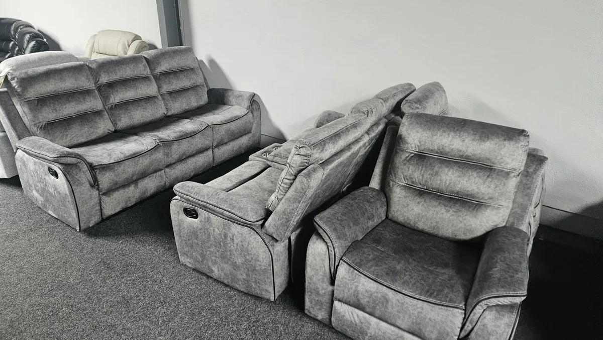 Hamilton 3+2 fully reclining sofas - Image 3