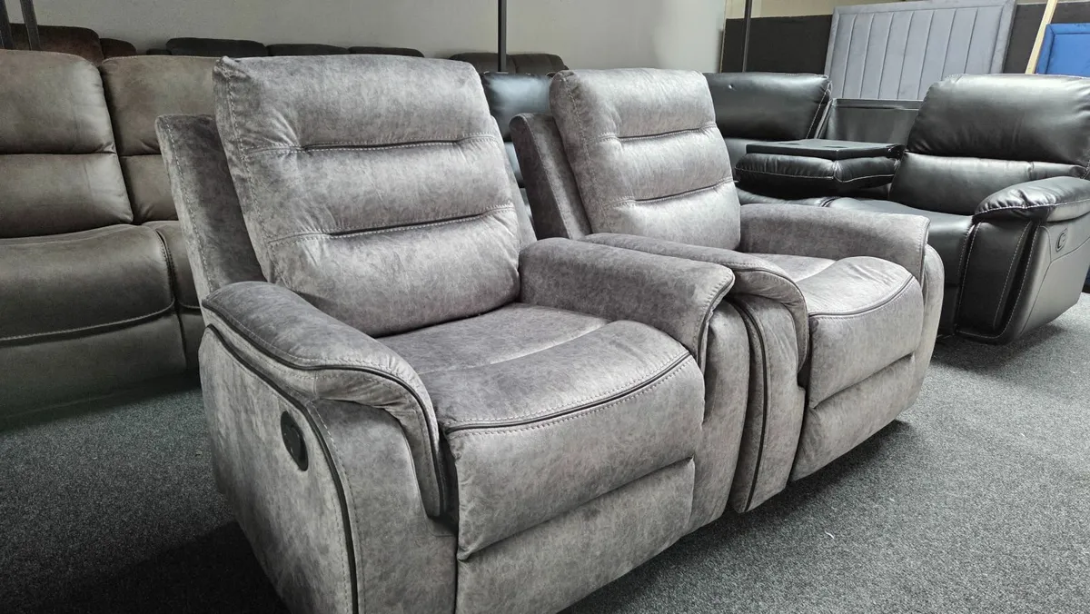 Hamilton 3+2 fully reclining sofas - Image 4