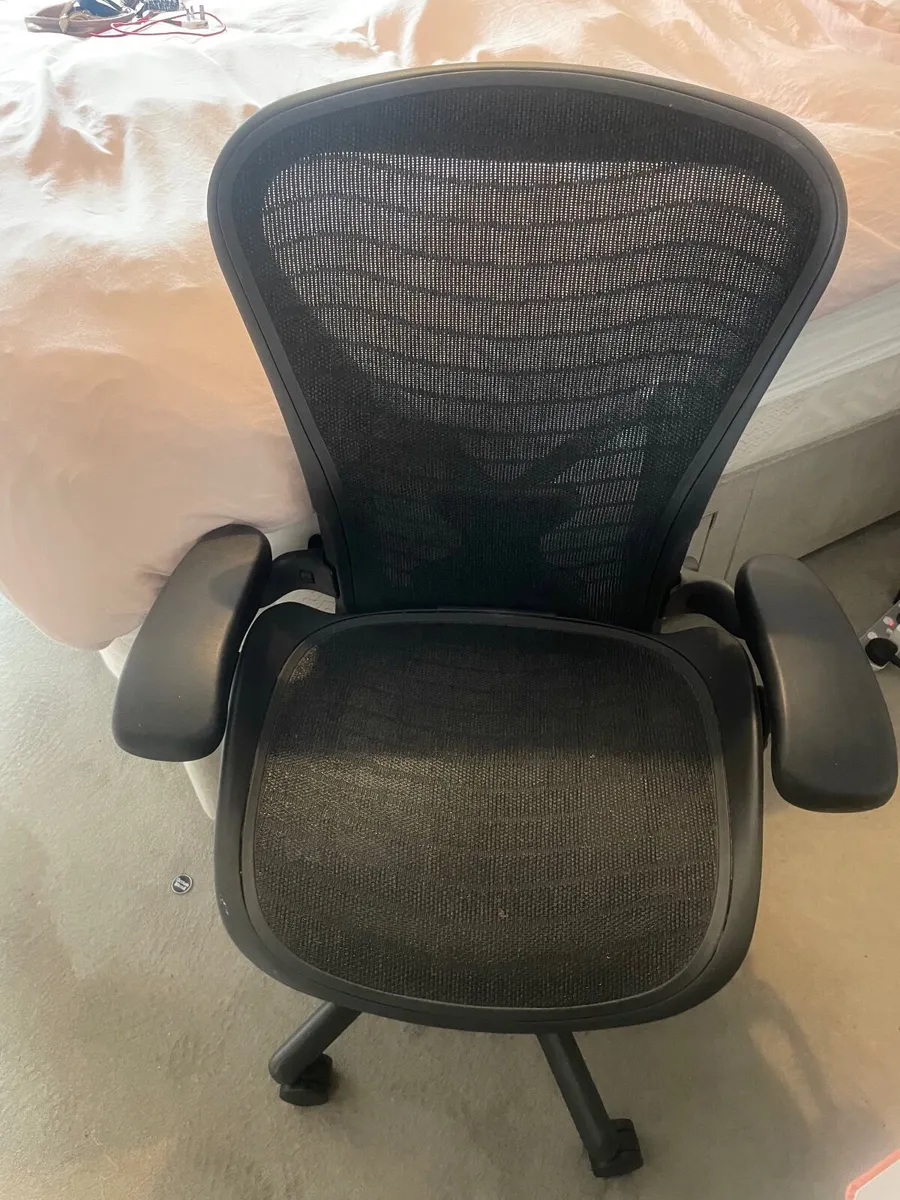 Ergonomic Office Chair - Image 3