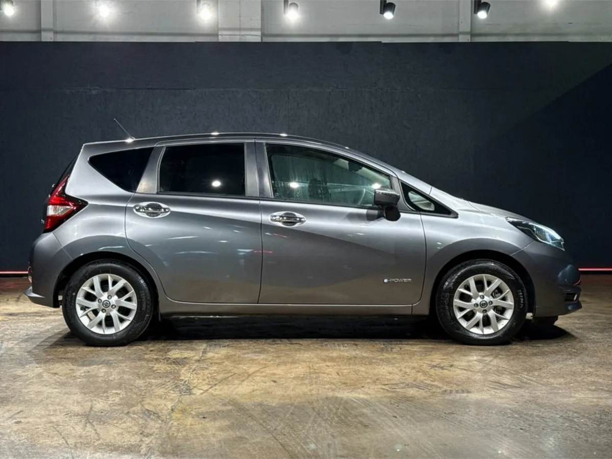 Nissan Note E-POWER HYBRID 1.2 AUTOMATIC - HEATING - Image 3