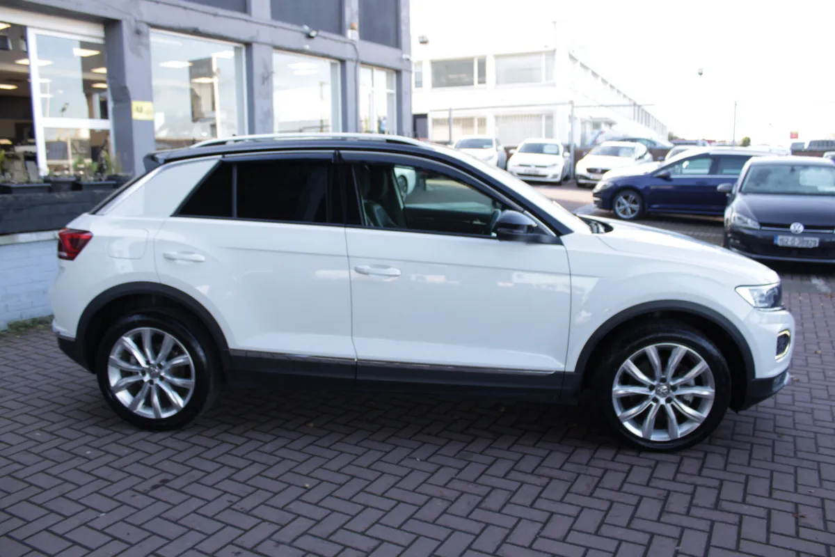 2.0 TDI SPORT EDITION  5DR AUTOMATIC // 1 OWNER IN - Image 3