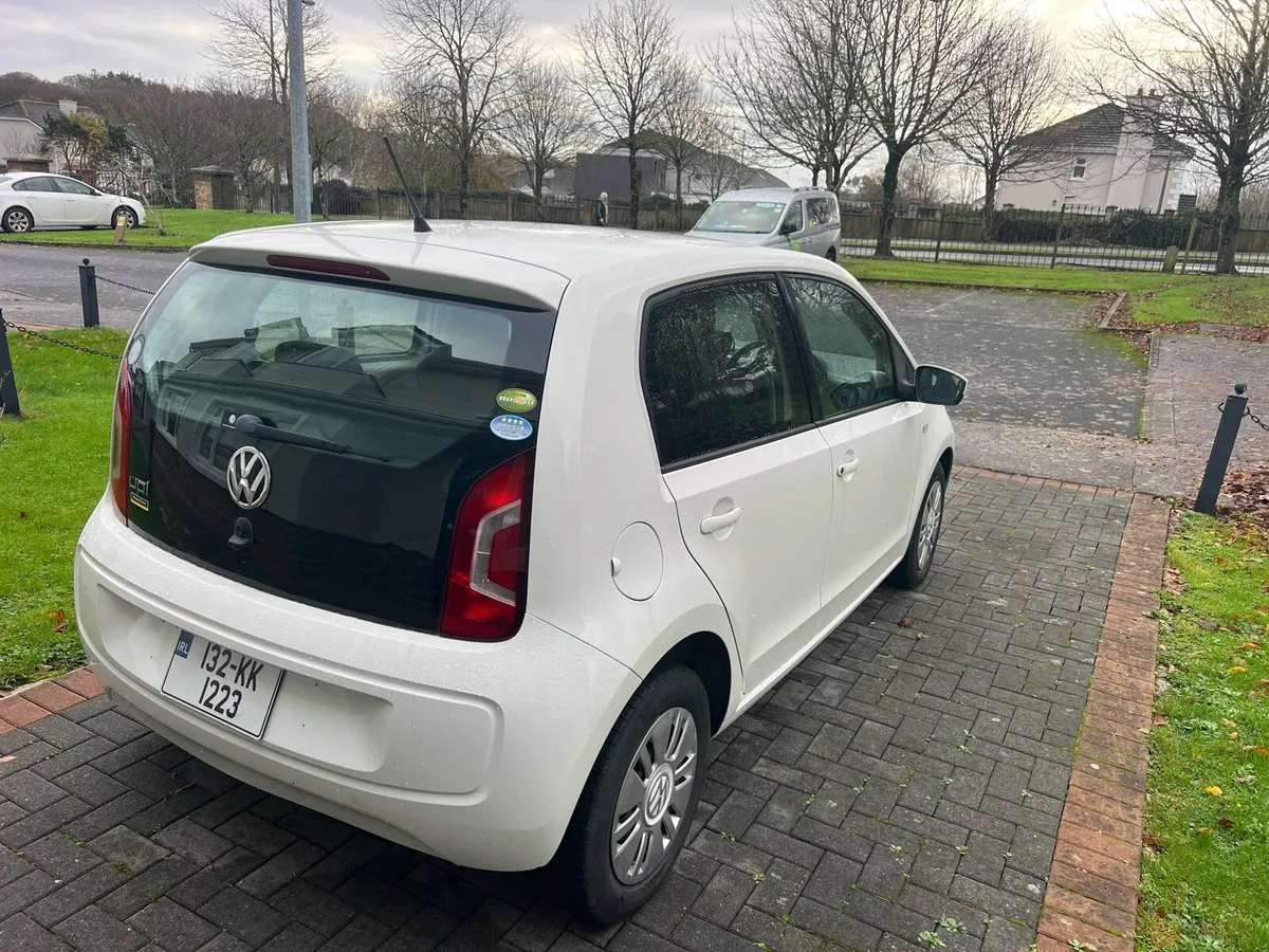 Volkswagen up - Image 3