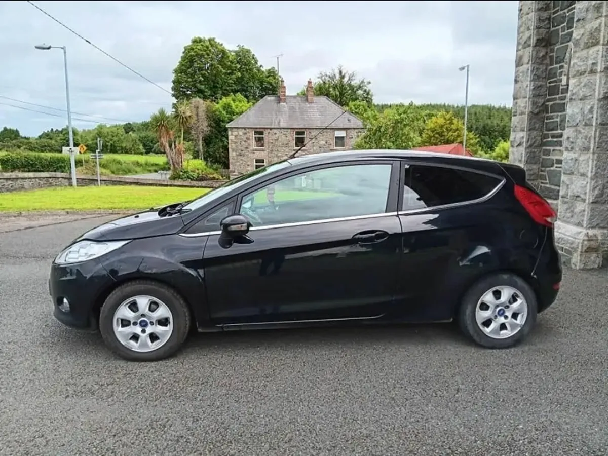 Ford Fiesta 2012 - Image 4