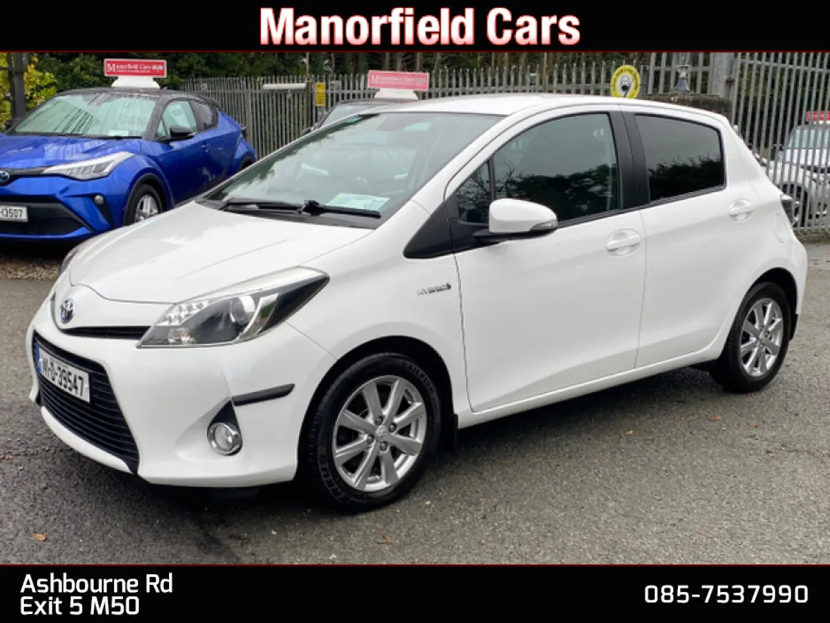 2014 Toyota Yaris Icon+ 1.5 Petrol Hybrid Auto - Image 4