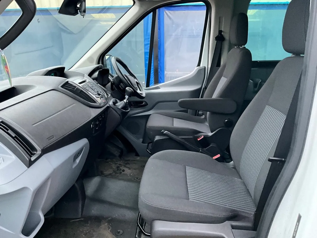 FORD TRANSIT 460  16 SEATER MINIBUS TREND 125PS - Image 3