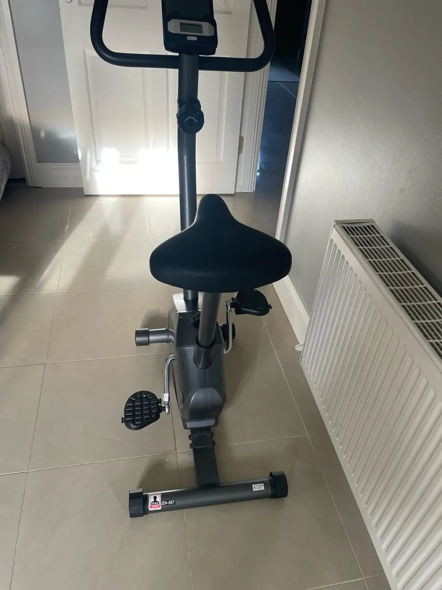 Exercise bike - Image 2