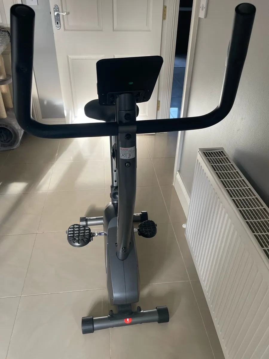 Exercise bike - Image 3