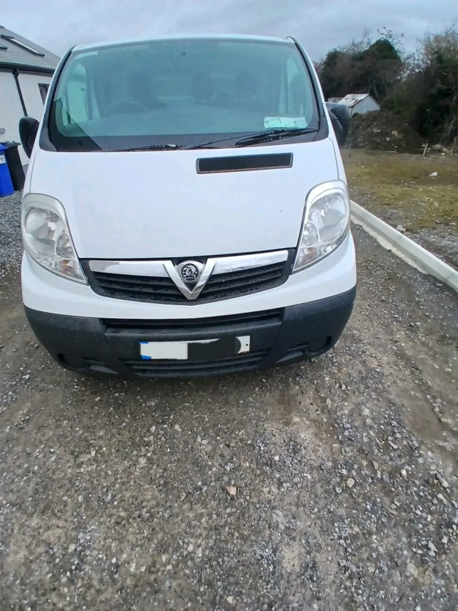 Vaxhaull Vivaro LWB - Image 2
