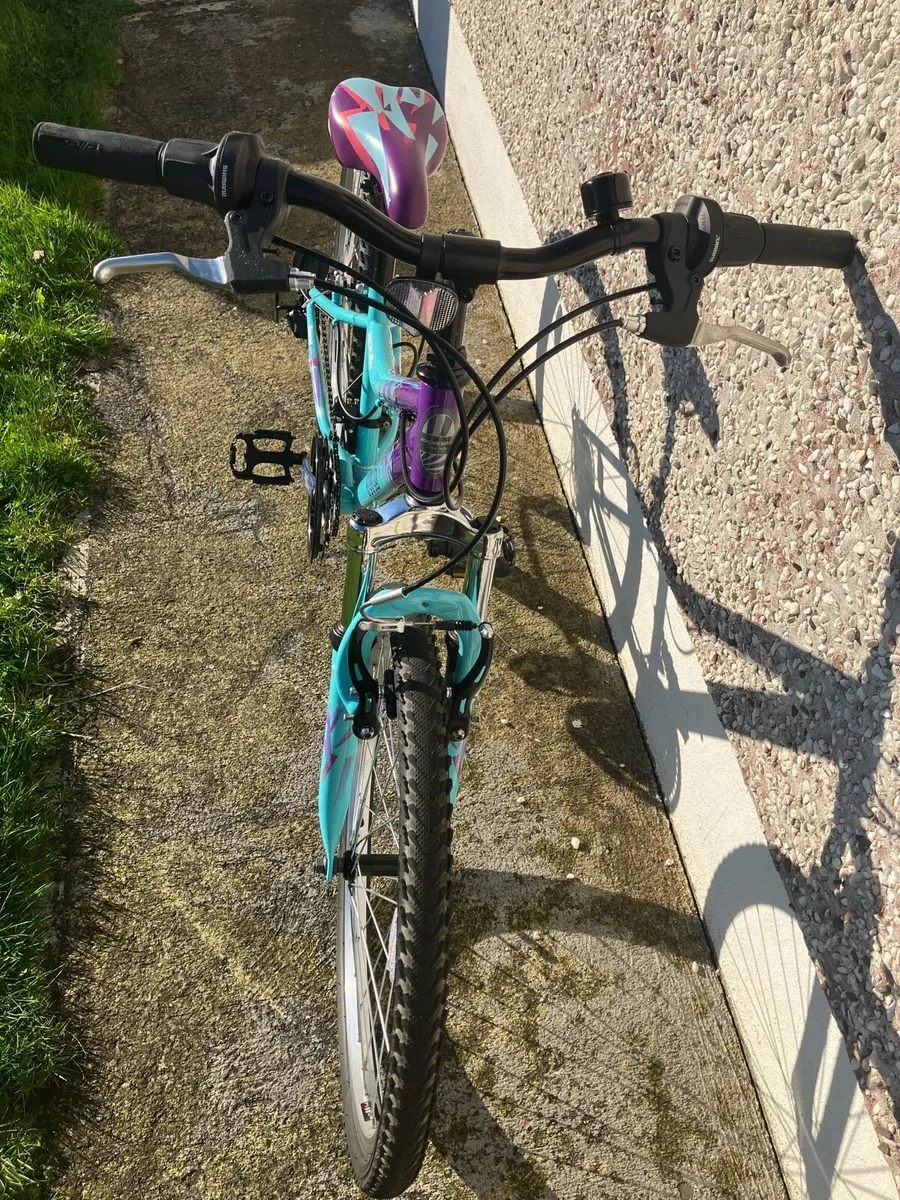 Apollo Vivid 24” kids mountain bike - Image 3