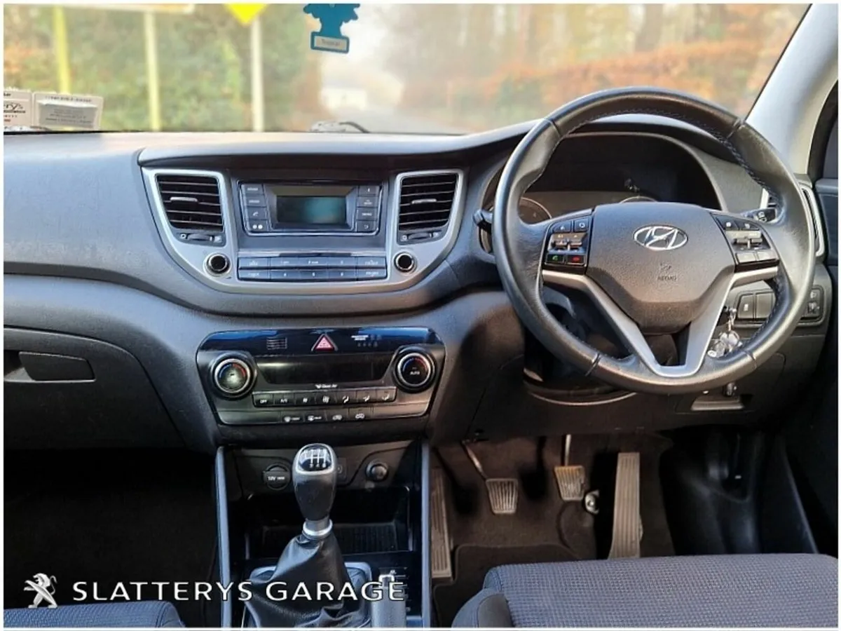 Hyundai Tucson 1.7 D Comfort Plus - Image 2