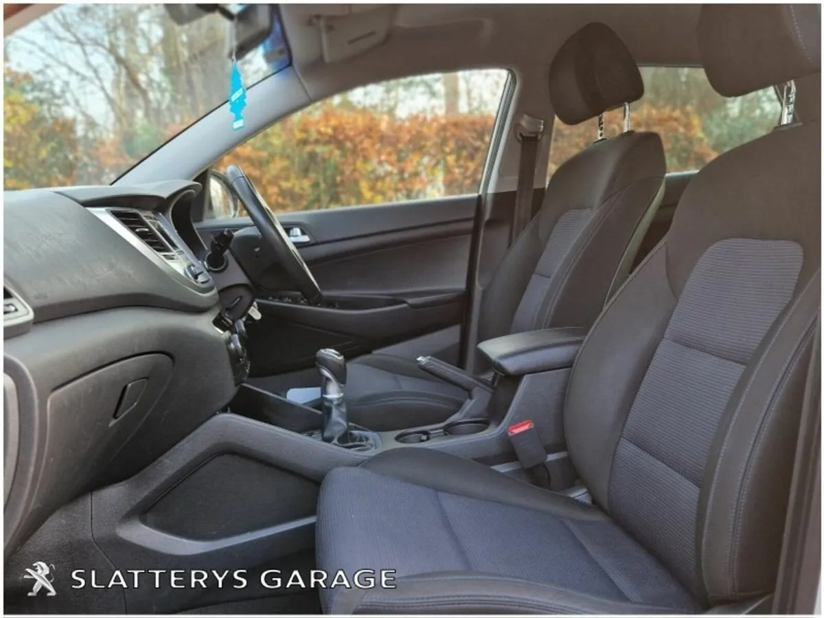 Hyundai Tucson 1.7 D Comfort Plus - Image 4