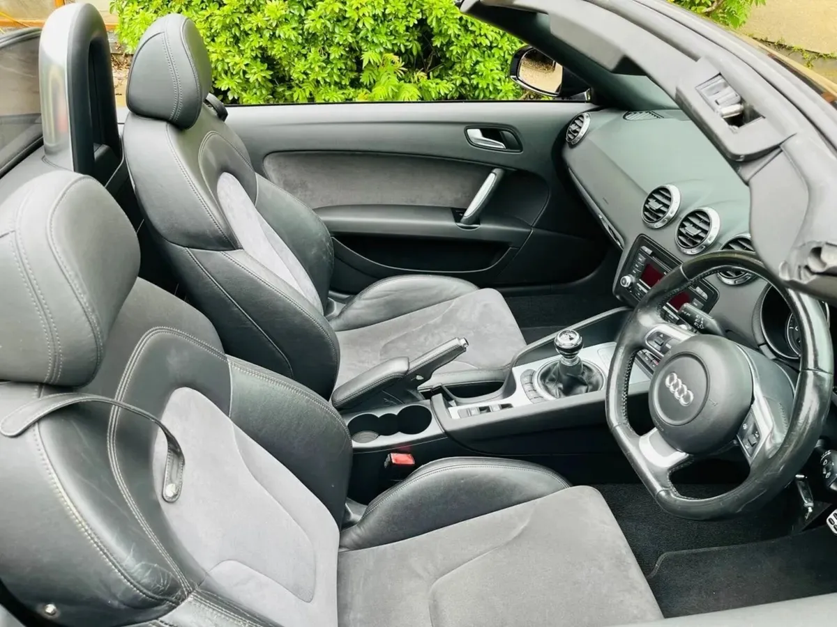 2009 Audi TT 2.0T Manual Convertible – Excellent - Image 4