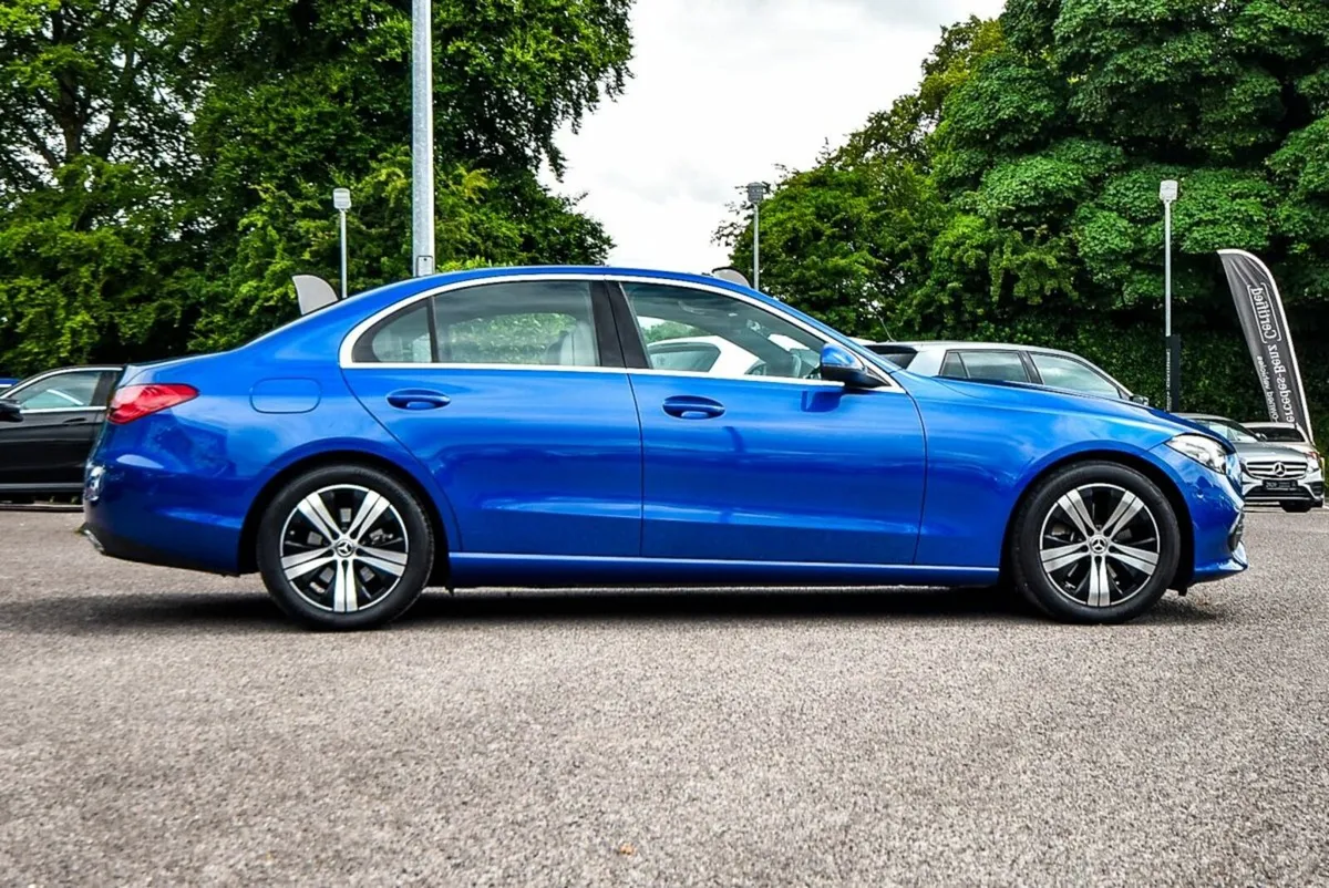 Mercedes-Benz C-Class C200 Avantgarde Auto - Image 3