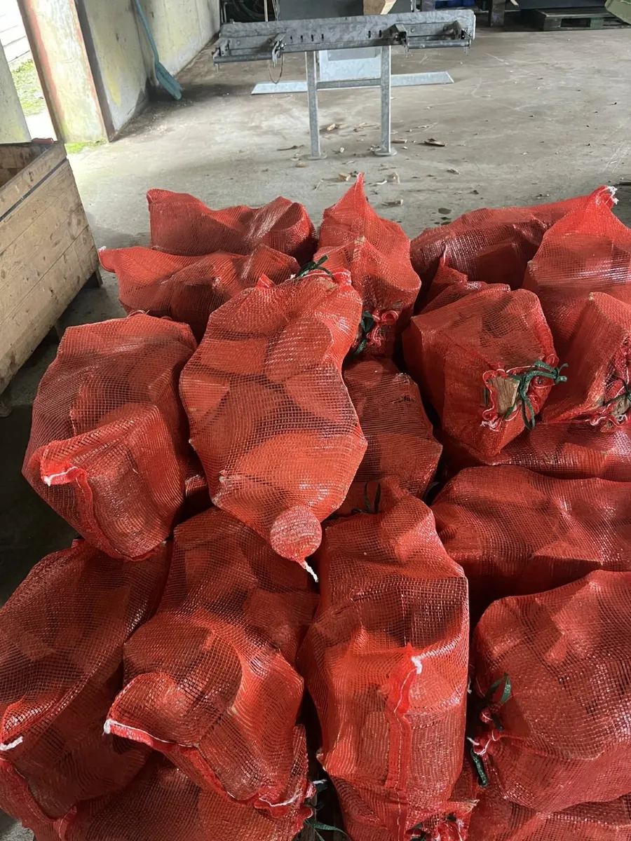 BAGGED QUALITY IRISH HARDWOOD LOGS – READY TO BURN - Image 2