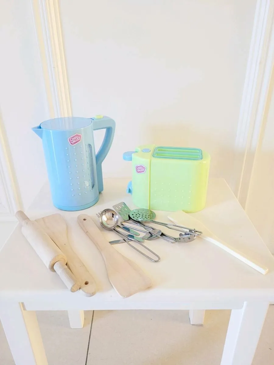 Toy kitchen - Image 2