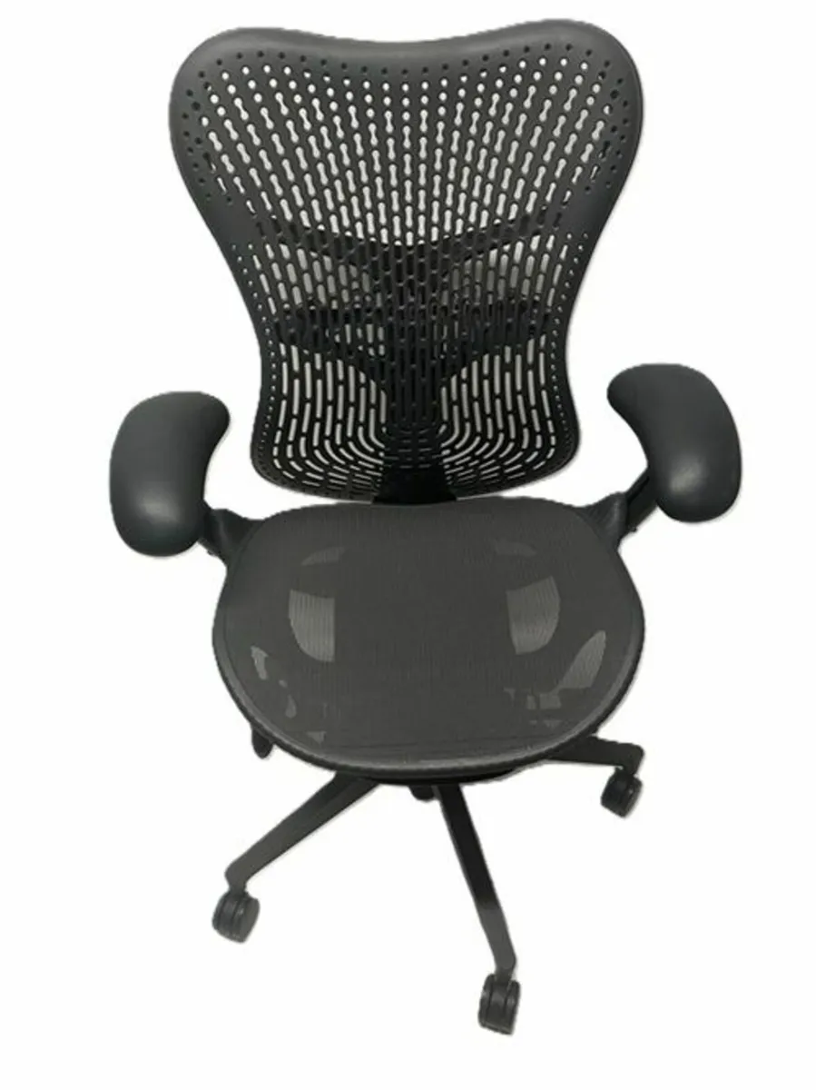 ♻️ Used Herman Miller Mirra 2 Ergonomic Chair♻️ - Image 4