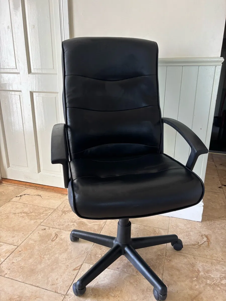 leather high backed chair - Image 1