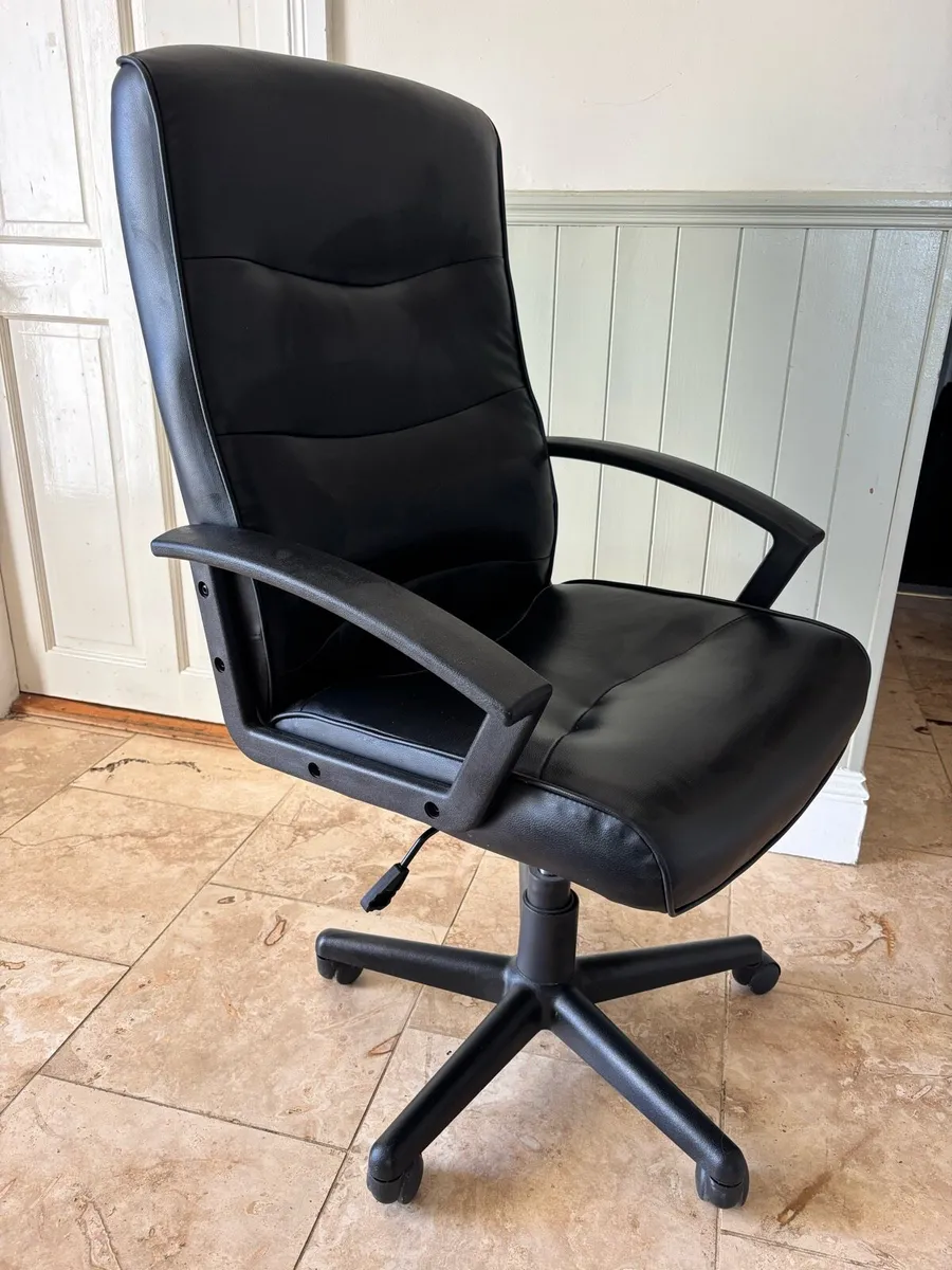 leather high backed chair - Image 2