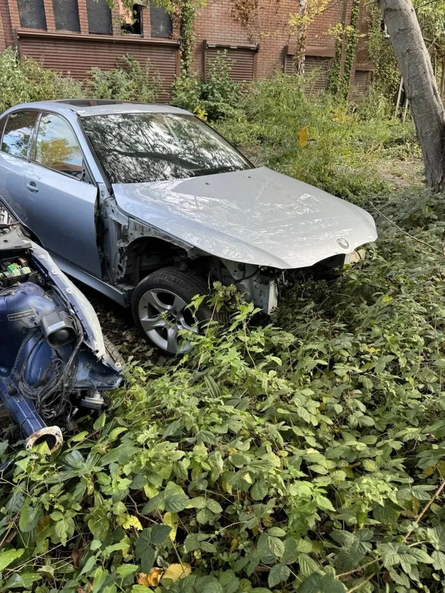 ALL DAMAGED CARS VAN JEEPS WANTED - Image 2