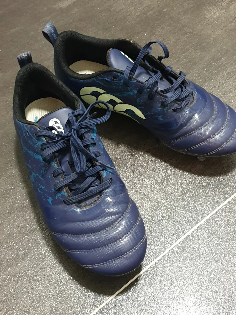 Soccer/ football boots Umbro size UK 5.5 - Image 1