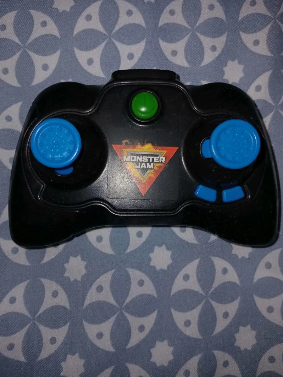 RC Monster truck - Image 4