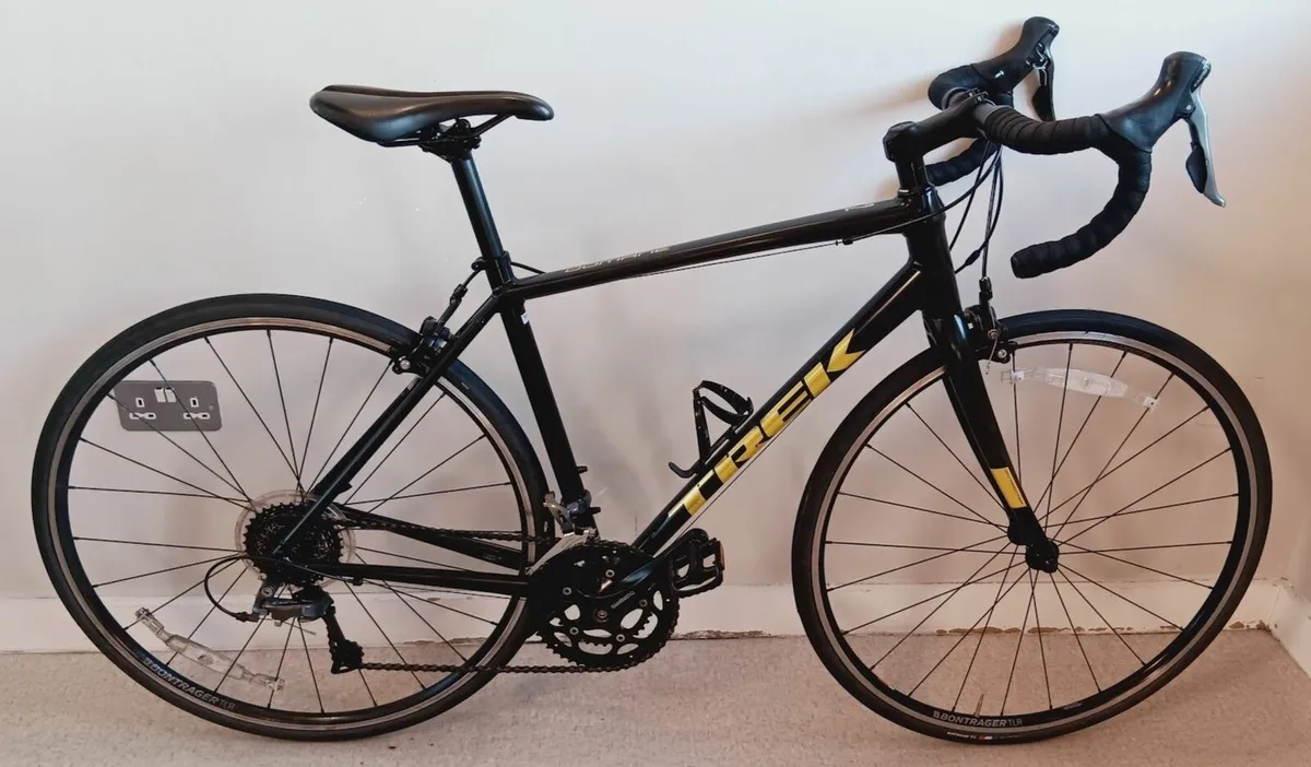 Trek domane 2 superlite road bike (like new) - Image 3