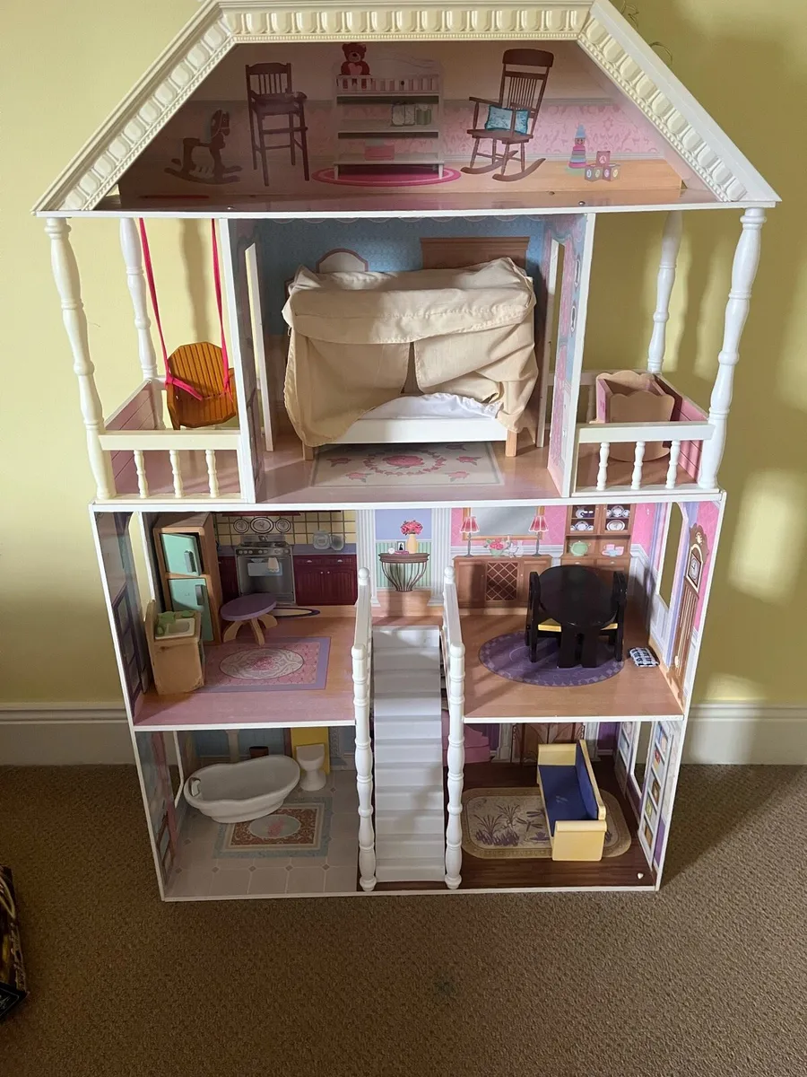 Dolls house - Image 1