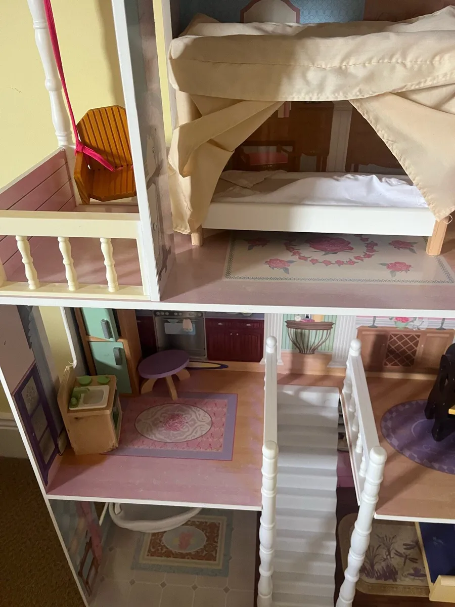 Dolls house - Image 2