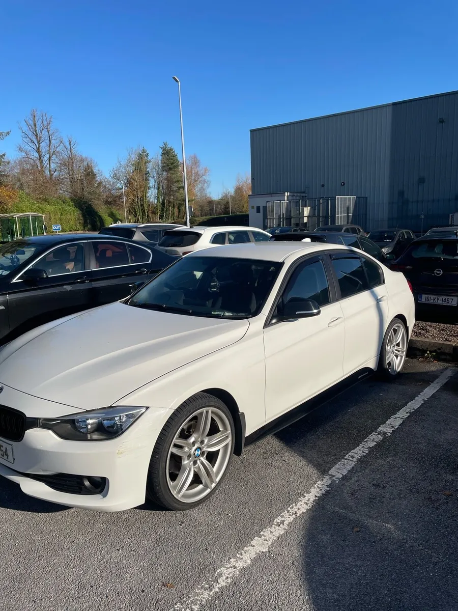 BMW F30 320D 2013 - Image 2