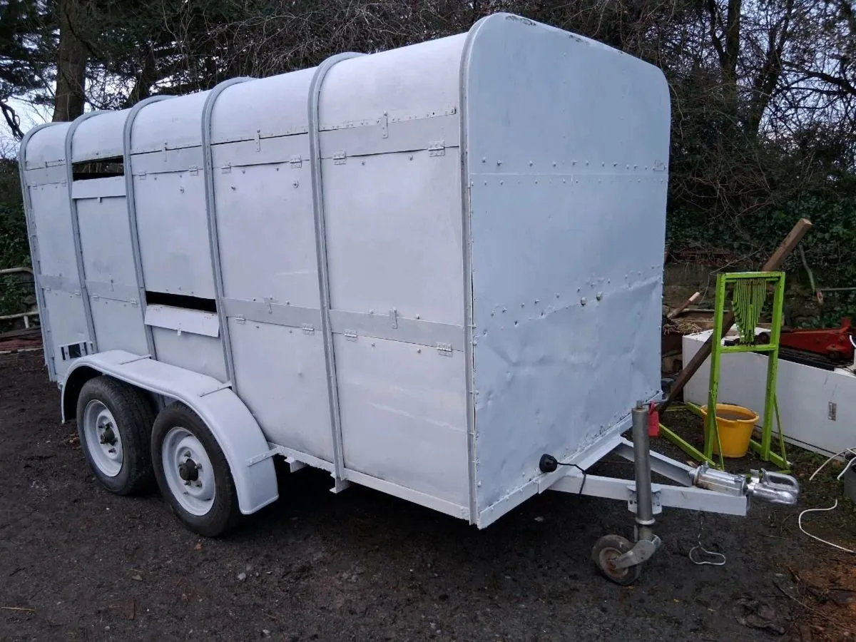 Cattle trailer - Image 1