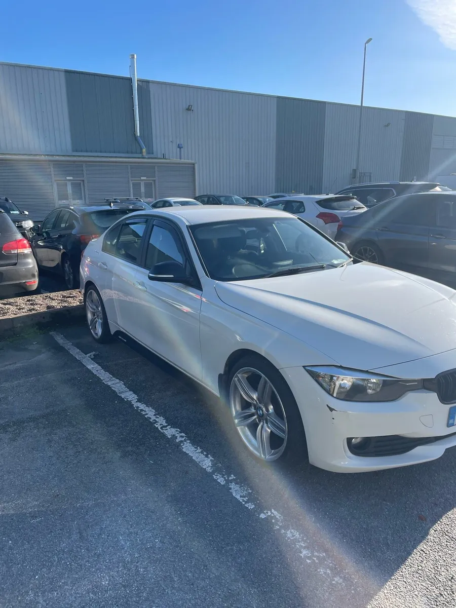 BMW F30 320D 2013 - Image 3